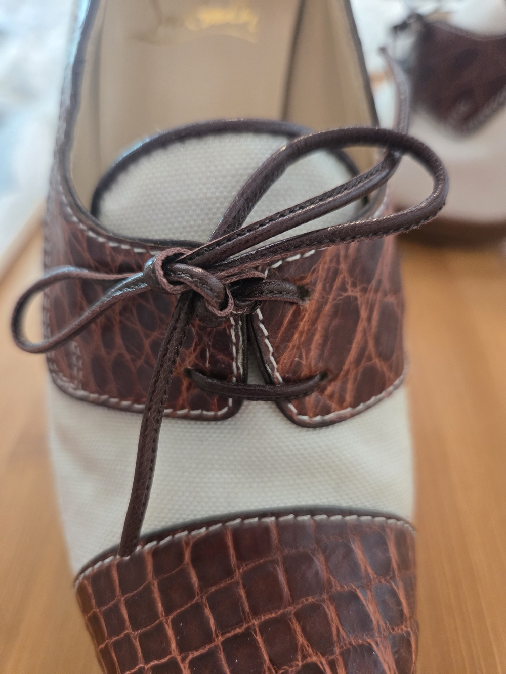 ⭐Auth Christian Louboutin Brown & Cream Leather Lace-Up Pumps 36.5 - Picture 5 of 16